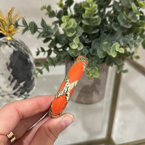 Cache Orange Bangle - Picture 6 of 8